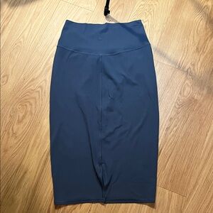 Lululemon Women's Nulu Slim Fit Blue High Rise Maxi Skirt size 8
